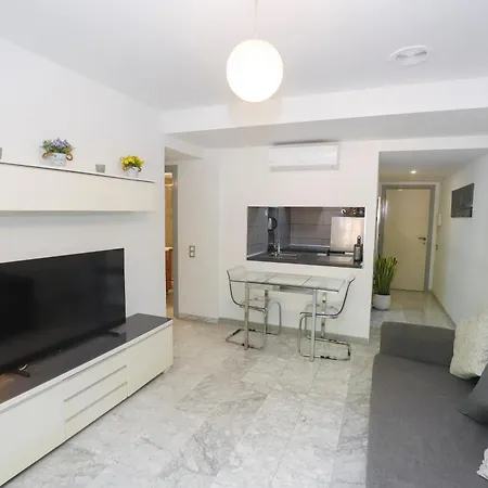 Differentflats Cancun Apartment